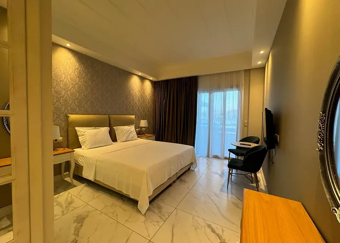 Iris Premium Aparthotel Nydri 