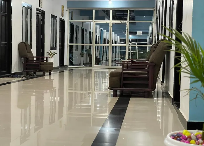 Nilastay Emirates Kazhakuttam