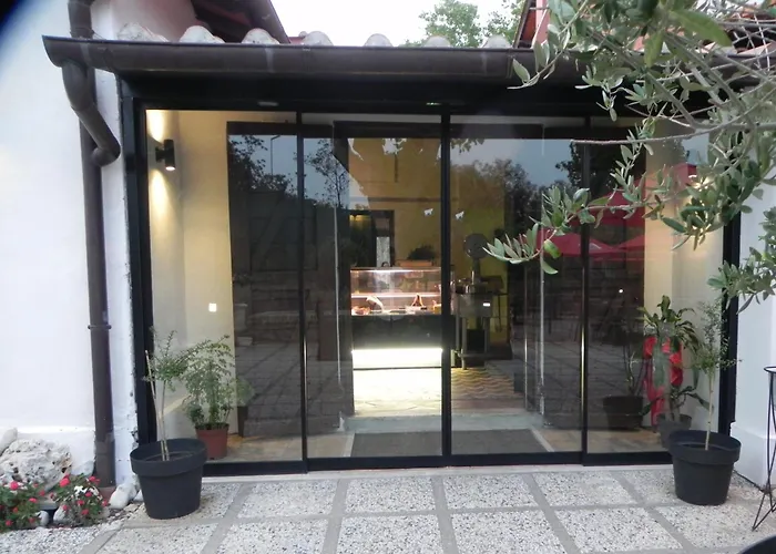 Tenuta Del Duca Fiumicino Locanda E Hostaria Guest House