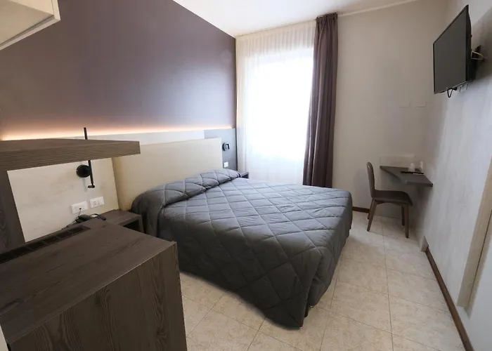 Hotel Mistral Milan
