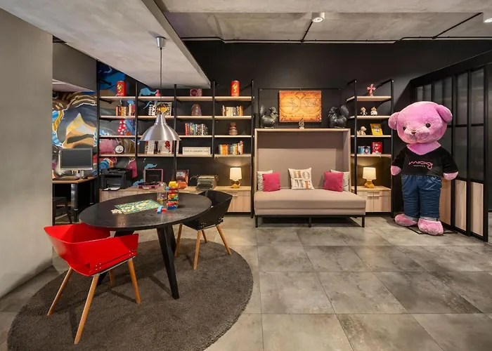 Hotel Moxy Bandung