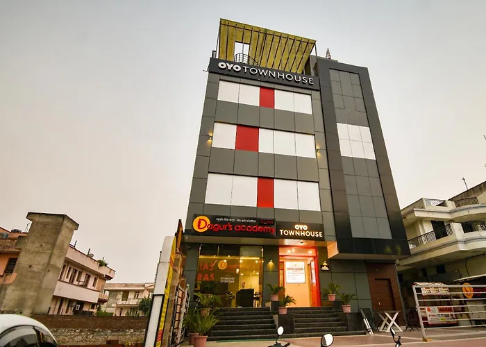 Hotel O Luxurs Jaipur