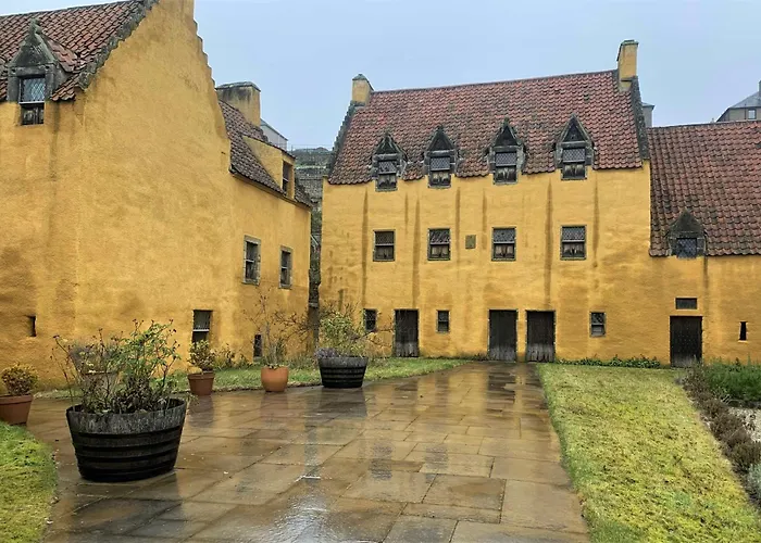 Saorsa House Culross Bed & Breakfast