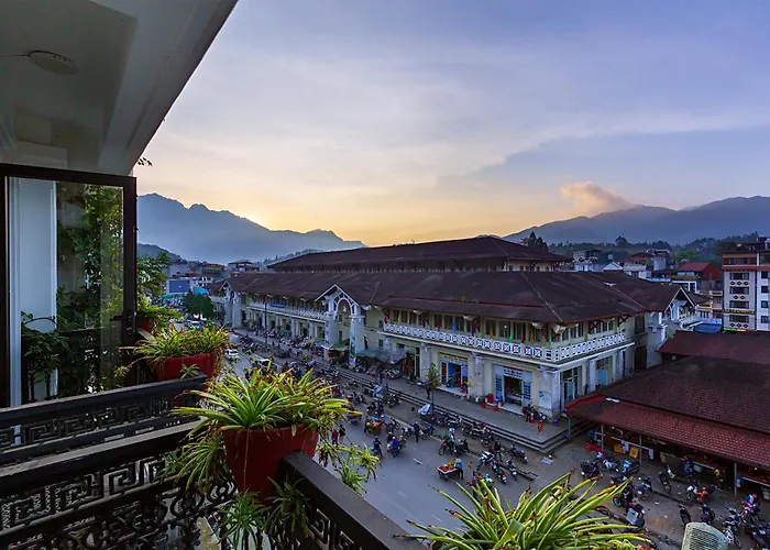 Sapa Full House Hotel