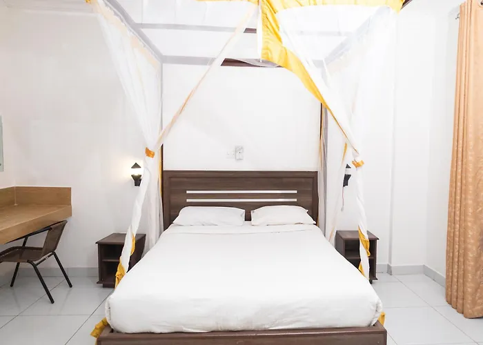 Diani Palm B&B Resort Diani Beach