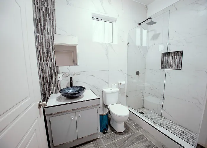 Maximum Beach Hotel Corozal