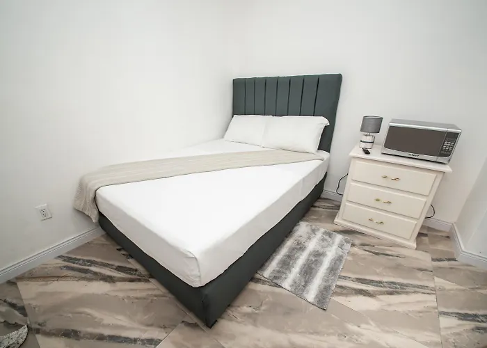 Maximum Beach Hotel Corozal