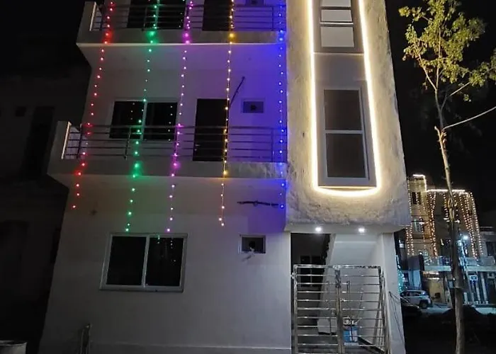 Shreeji Dham Hotel Vrindavan