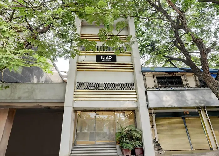 Hotel O Golden Star Mumbai