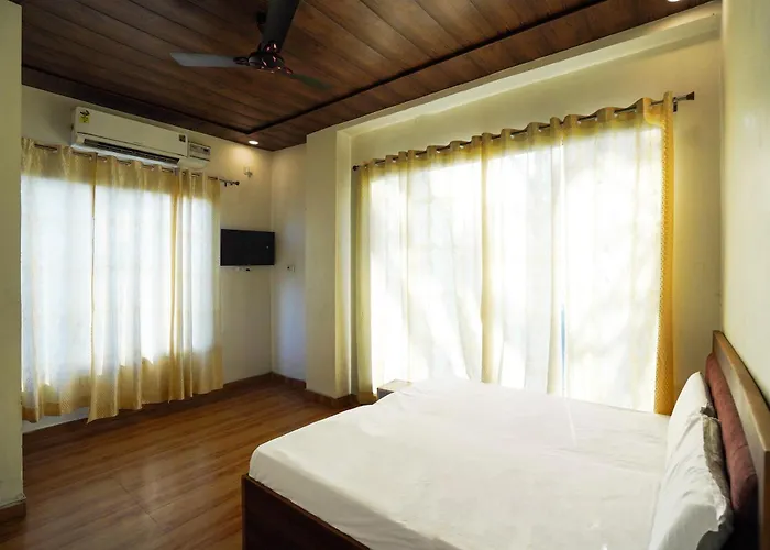 Hotel O R G Farm House Meerut