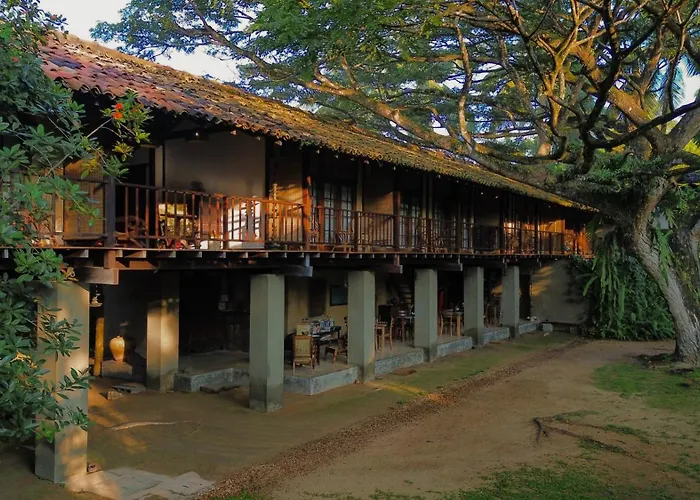 Dunes Unawatuna Hotel