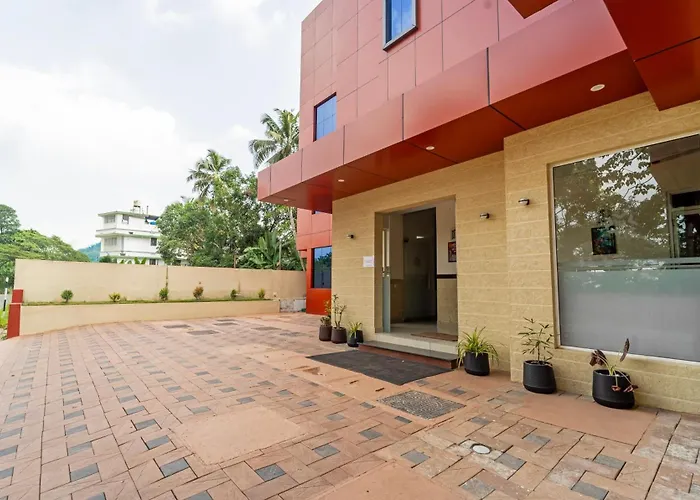 Treebo Thoduvas Star Plaza Cochin Airport Hotel Nedumbassery