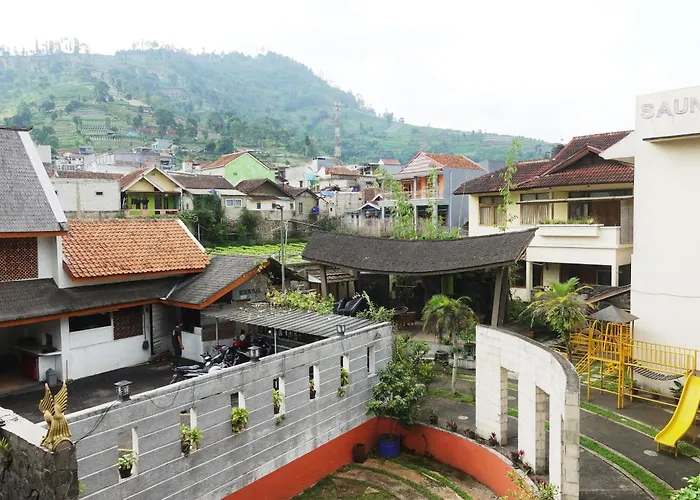 Saung Balibu Hotel Lembang