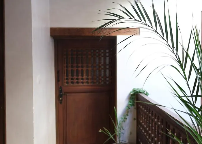 Riad Dar Rafti - Restaurant & Rooms With En-Suite Fez