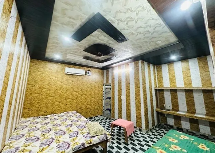 Amarnath Guest House Ayodhya