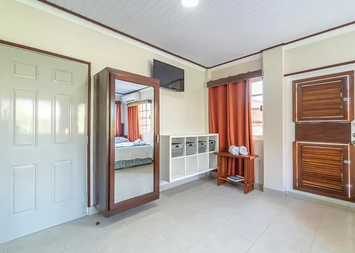 Island Magic Beach Resort Caye Caulker