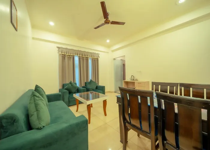 Hotel Hsr View Inn - Sahastradhara It Park Rajpur
