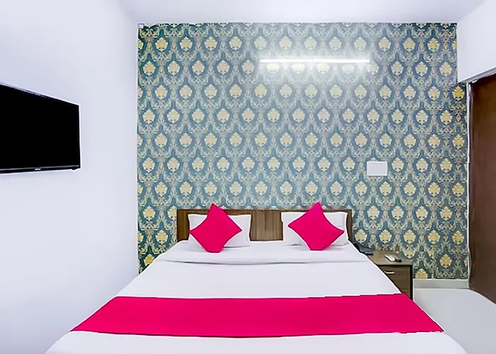 Bliss Stays Near Lajpat Nagar Metro Station New Delhi