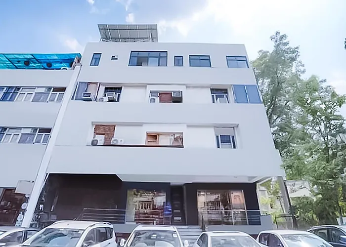 Bliss Stays Near Lajpat Nagar Metro Station New Delhi