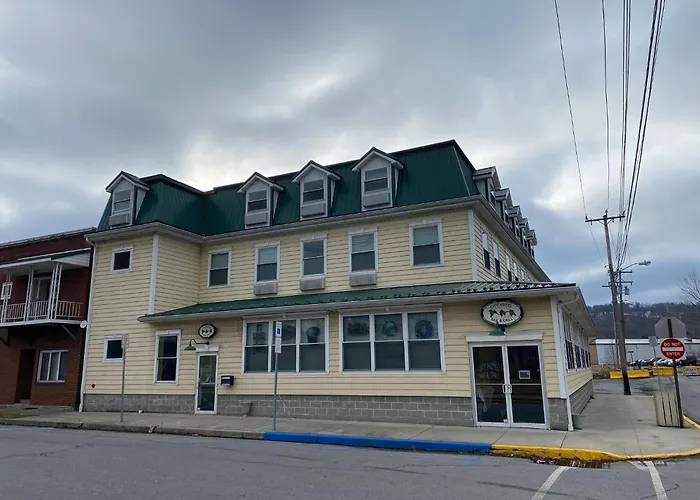 The City Hotel Northern Cambria