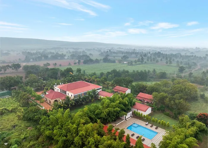 Sterling Banashree Badami Hotel
