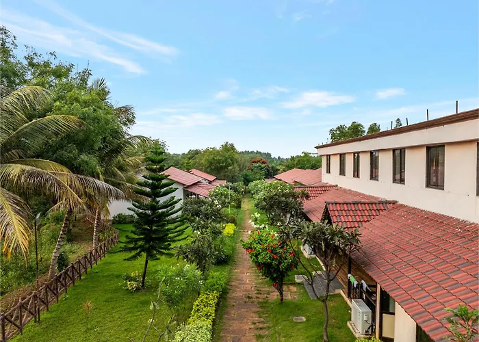 Sterling Banashree Badami Hotel