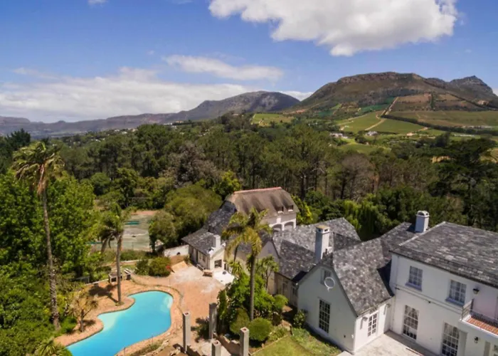 Akamah Estate Hotel Cape Town