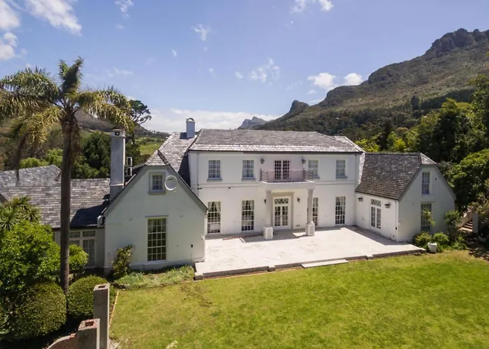 Akamah Estate Hotel Cape Town