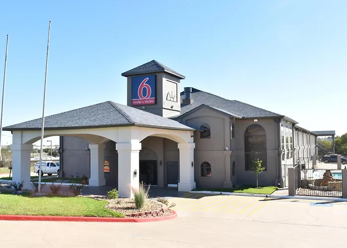 Studio 6 Suites Brenham, Tx