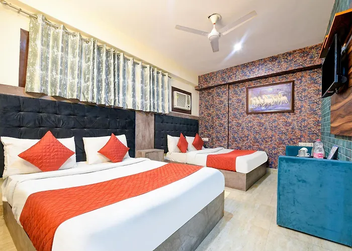 Hotel Ark Wood At Airport Neu-Delhi