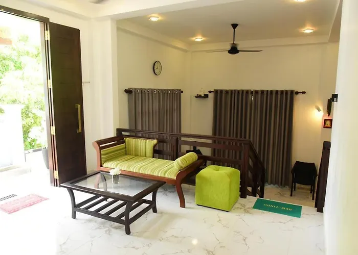Momo Villa Hikkaduwa