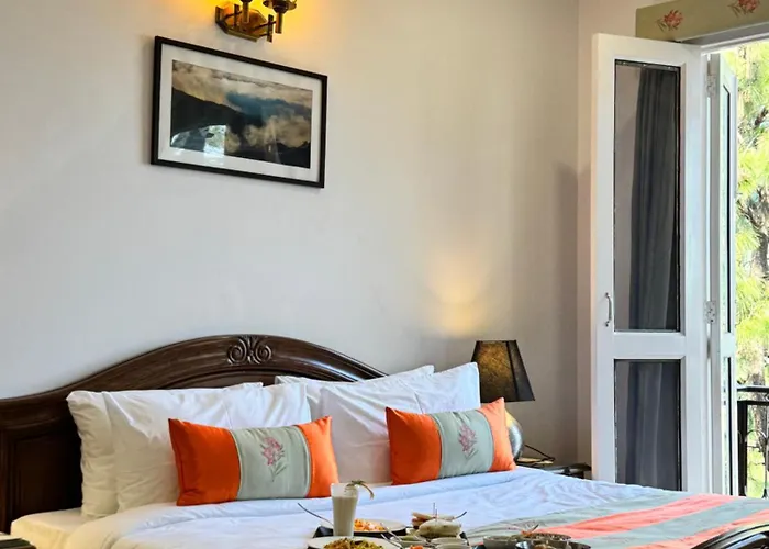 Amritara Kasauli Kollections Hotel