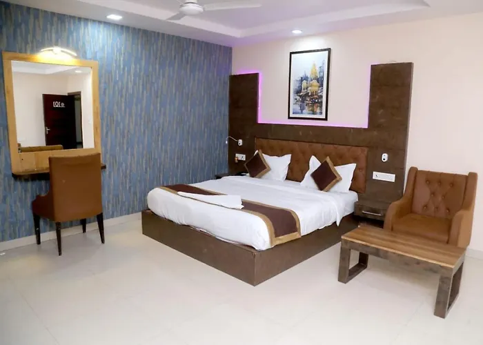 The Rudraksh Hotel By Grb Chhatarpur
