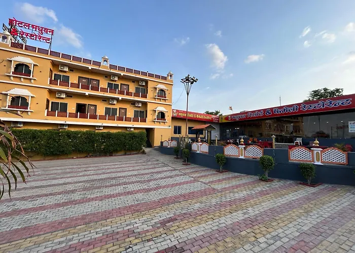 Hotel Madhuvan Ujjain