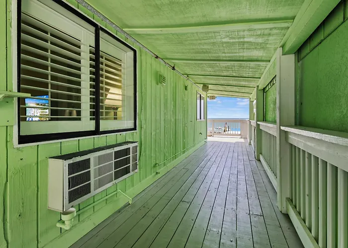 Oceanfront Inn Room #11 Fort Pierce