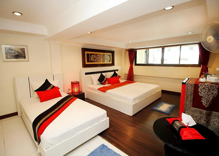 Sky Silk Decoration House Hotel Patong