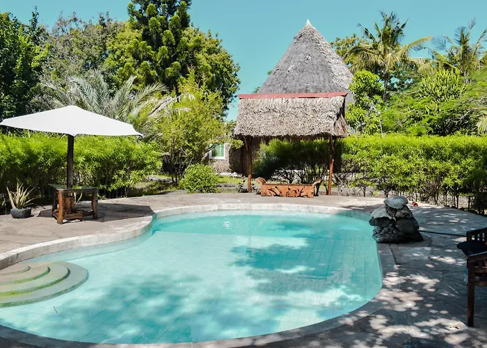 African Hut Tiny Cottage Diani Beach