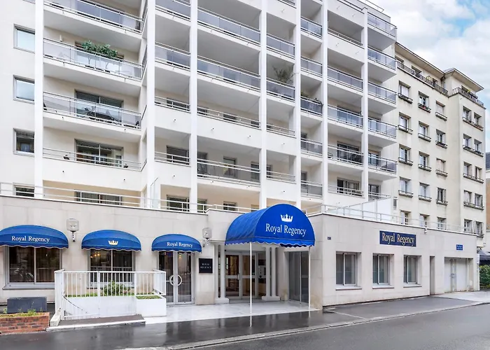 Royal Regency Paris Vincennes Hotel