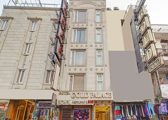 Hotel Gold Palace - 03 Mins Walk From New Delhi Railway Station