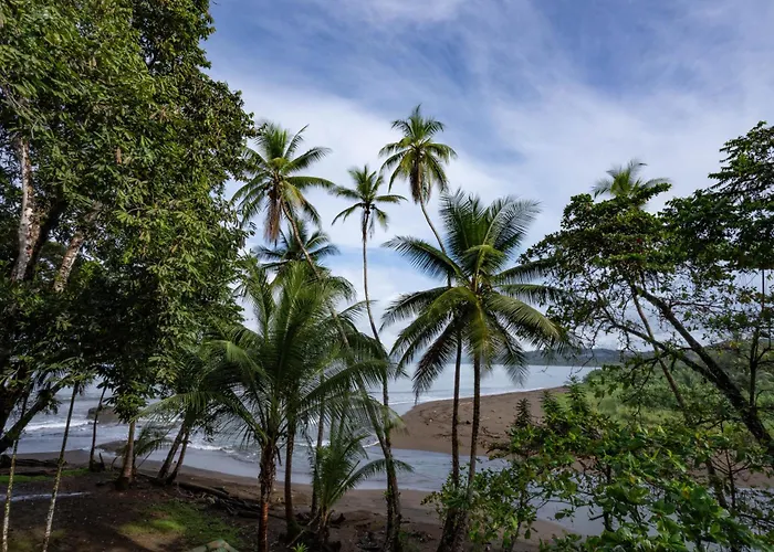 Pirate Cove Hotel Drake Bay