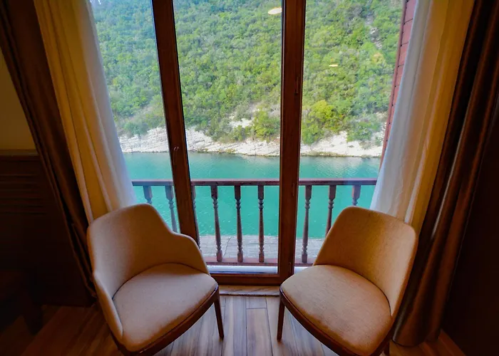 Hill River Hotel Ağva
