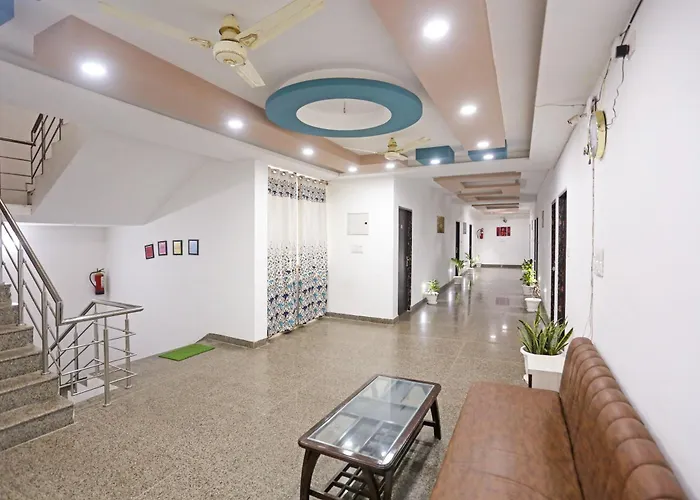 Aero Home Stay- Bed & Breakfast New Delhi