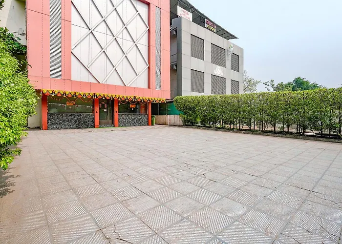 Fabhotel Golden Bird Navi Mumbai