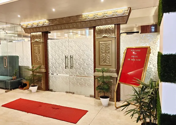Hotel The Park View Prayagraj