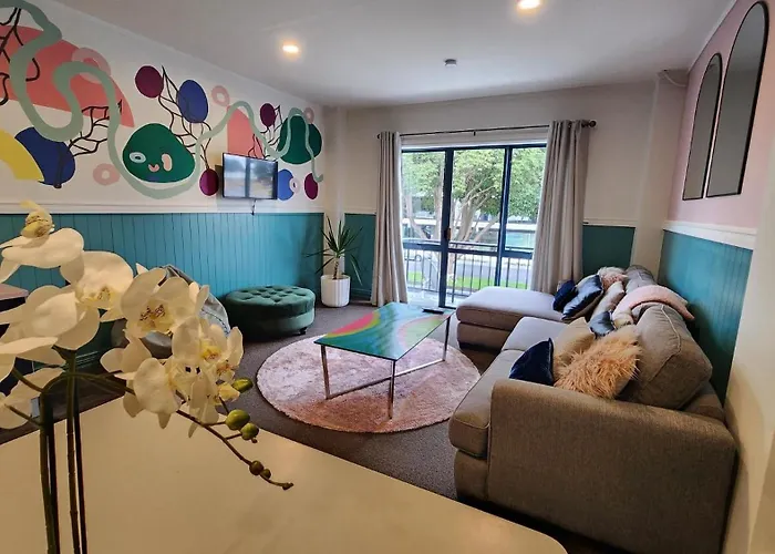 Arty Apartments Tauranga