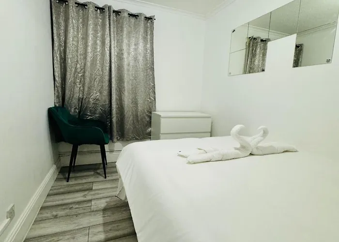 Tarbert Walk Rooms London