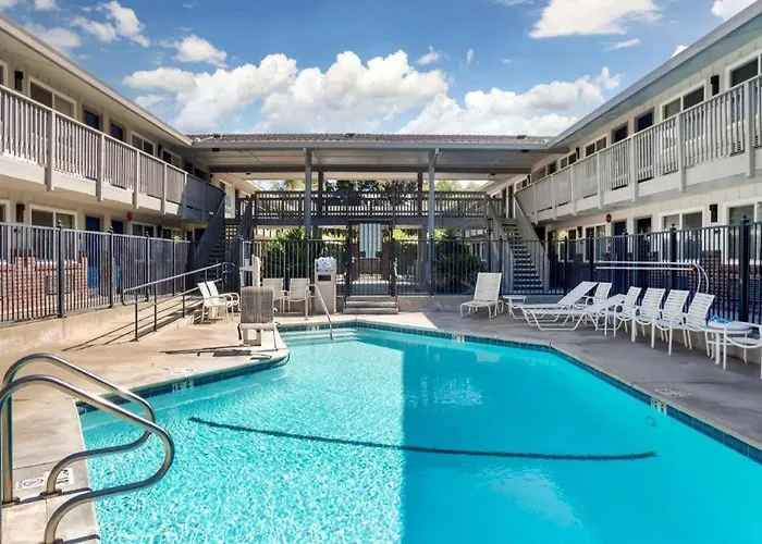 Best Western Shadow Inn Woodland
