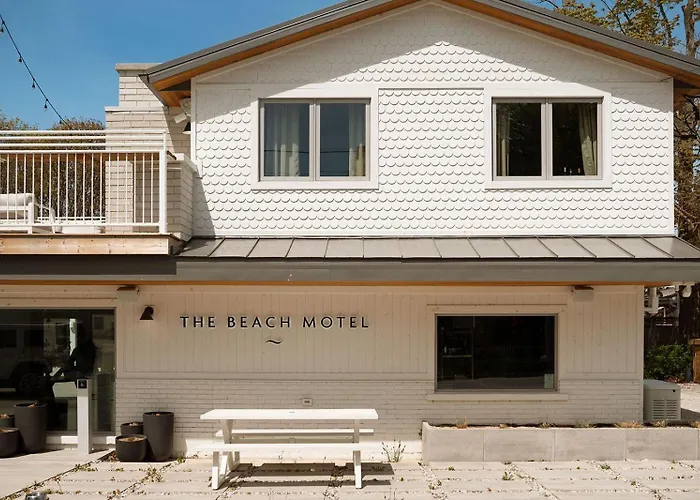 The Beach Motel Southampton