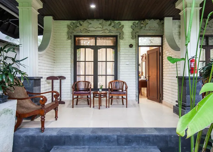 Beach Front Hotel Danau Tamblingan St Sanur 