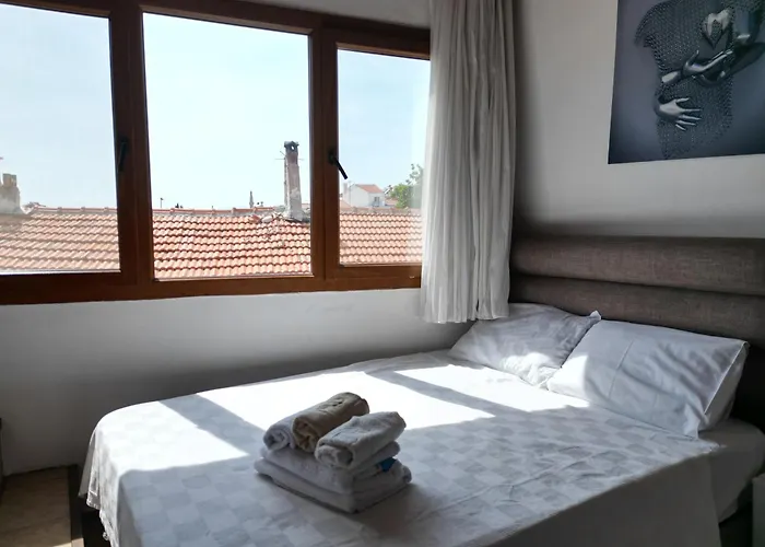 Meydan Otel Ayvalı